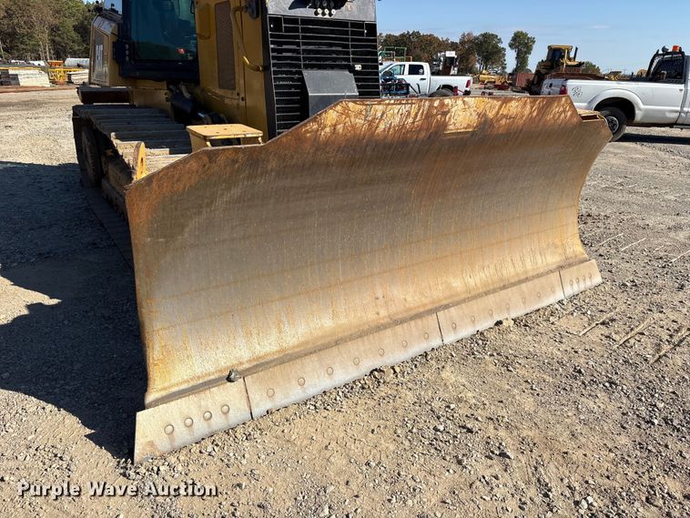 image for item ET7235 2018 Caterpillar D6K2 XL dozer