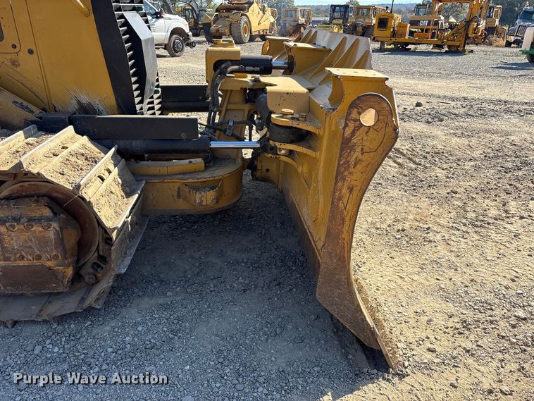 image for item ET7235 2018 Caterpillar D6K2 XL dozer