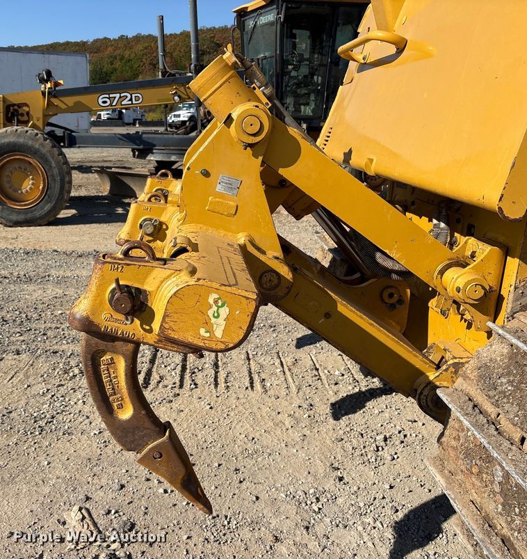image for item ET7235 2018 Caterpillar D6K2 XL dozer