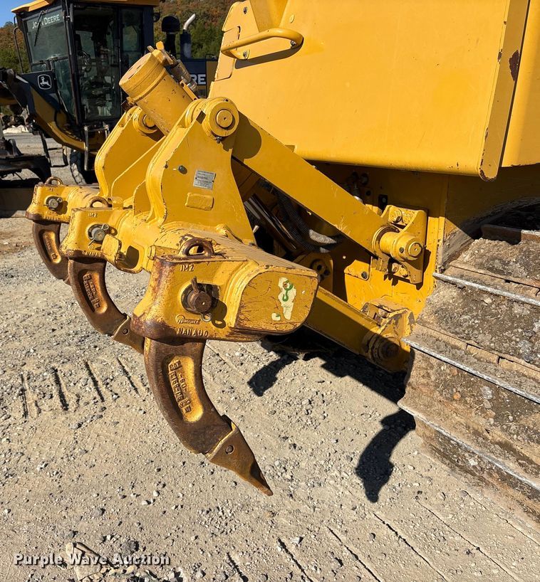 image for item ET7235 2018 Caterpillar D6K2 XL dozer