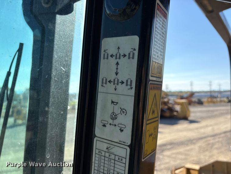 image for item ET7235 2018 Caterpillar D6K2 XL dozer