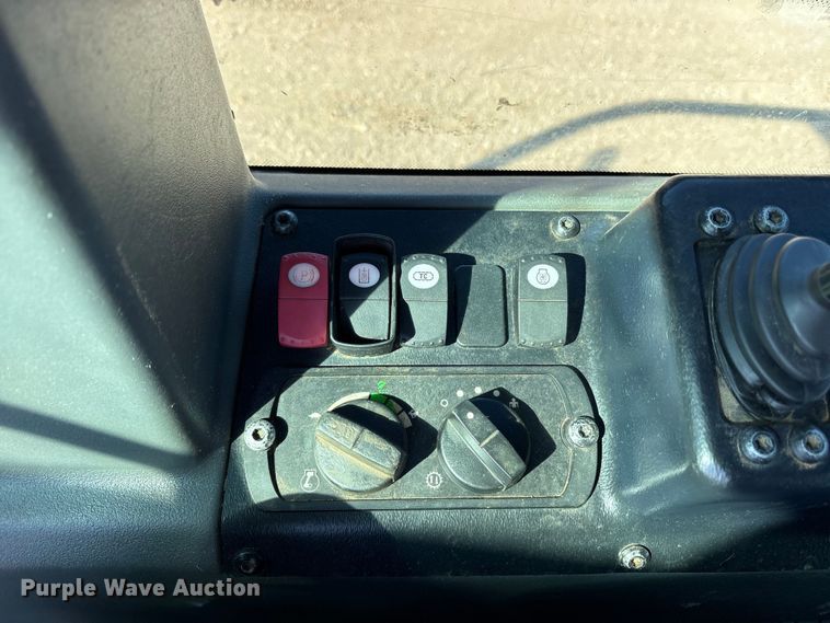 image for item ET7235 2018 Caterpillar D6K2 XL dozer