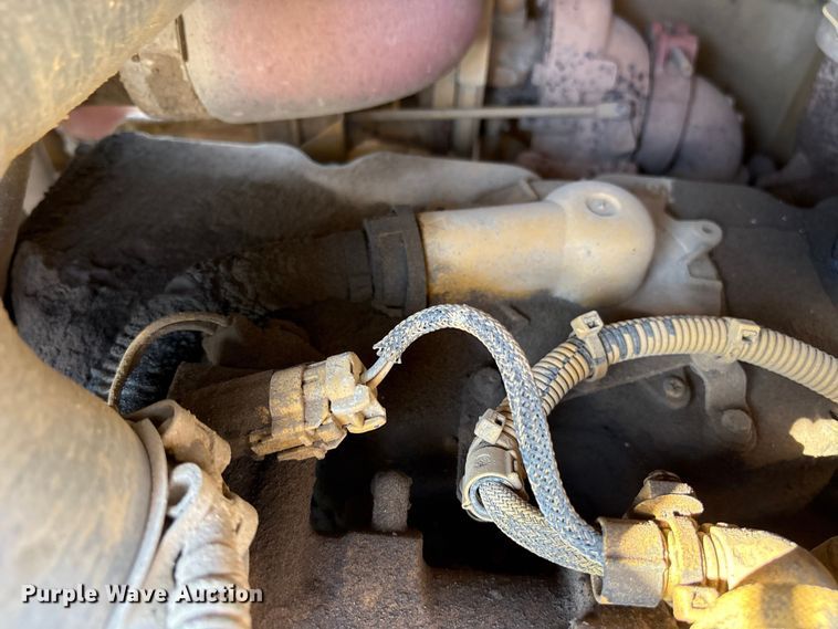 image for item ET7235 2018 Caterpillar D6K2 XL dozer