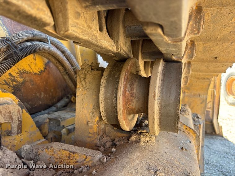 image for item ET7235 2018 Caterpillar D6K2 XL dozer