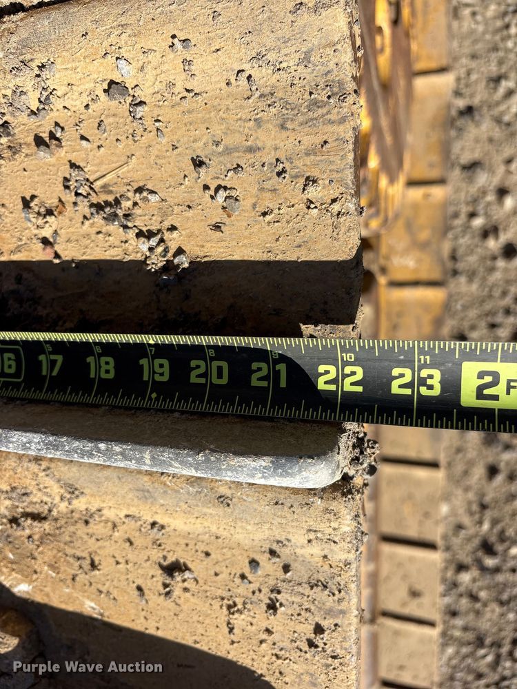 image for item ET7235 2018 Caterpillar D6K2 XL dozer