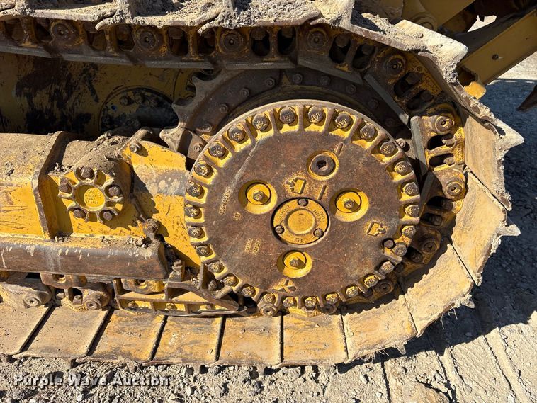 image for item ET7235 2018 Caterpillar D6K2 XL dozer