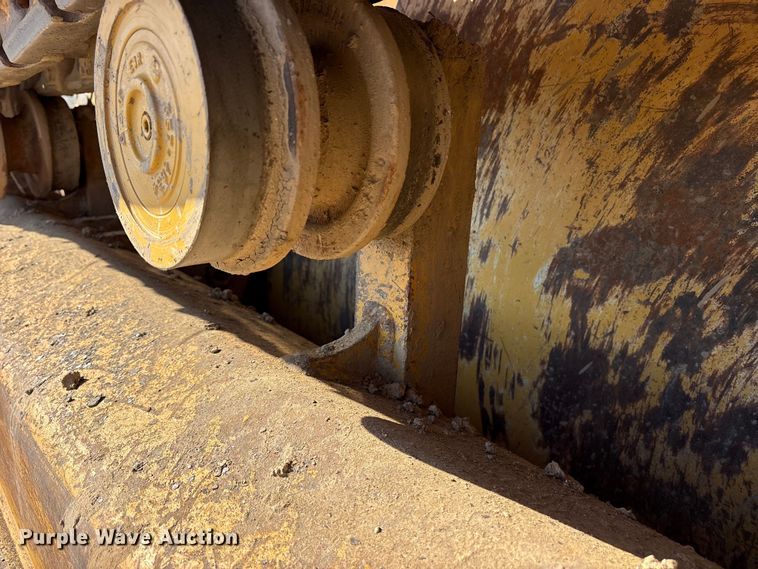 image for item ET7235 2018 Caterpillar D6K2 XL dozer