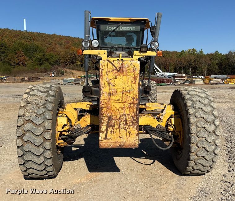 image for item ET7236 2006 John Deere 672D motor grader