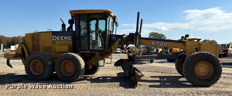 image for item ET7236 2006 John Deere 672D motor grader