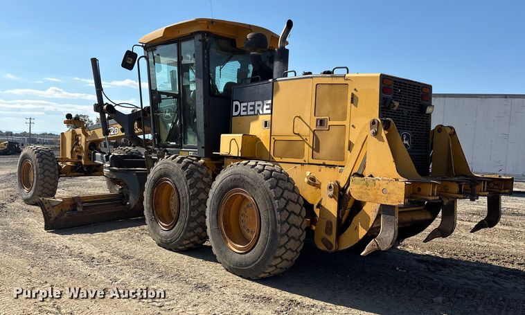 image for item ET7236 2006 John Deere 672D motor grader