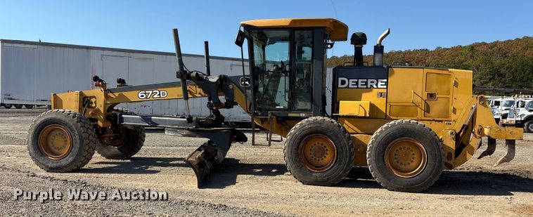 image for item ET7236 2006 John Deere 672D motor grader