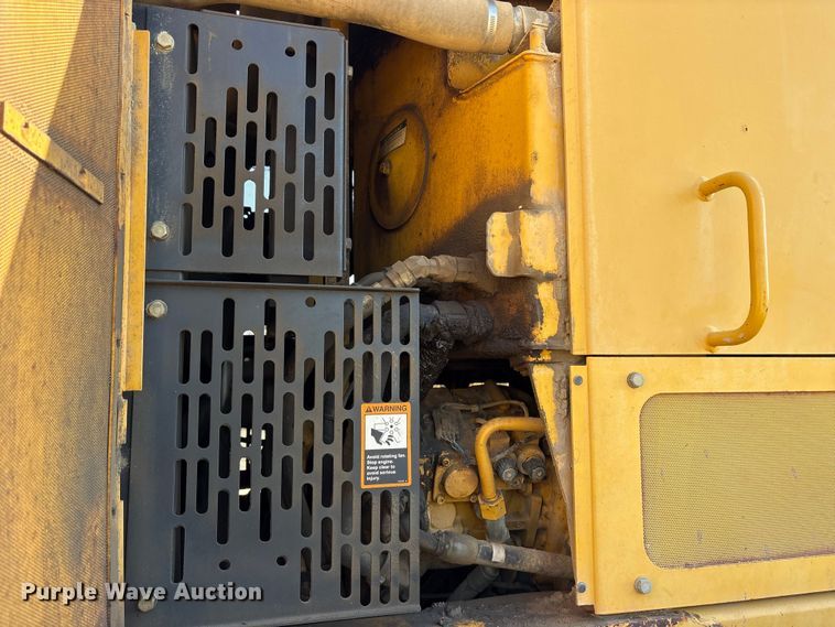 image for item ET7236 2006 John Deere 672D motor grader