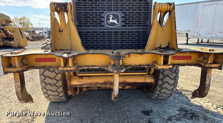 image for item ET7236 2006 John Deere 672D motor grader