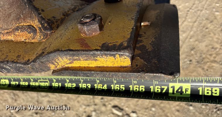 image for item ET7236 2006 John Deere 672D motor grader