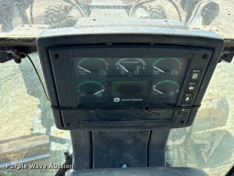 image for item ET7236 2006 John Deere 672D motor grader