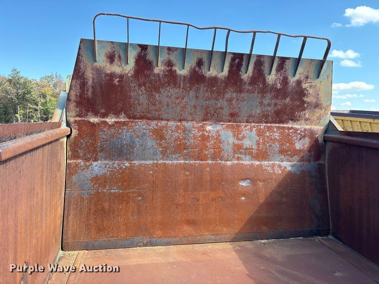 image for item ET7237 1986 Caterpillar 621B conventional scraper 