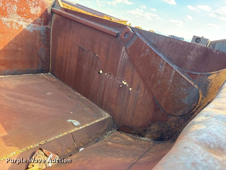 image for item ET7237 1986 Caterpillar 621B conventional scraper 