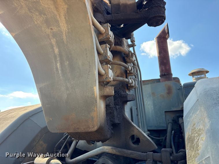 image for item ET7237 1986 Caterpillar 621B conventional scraper 