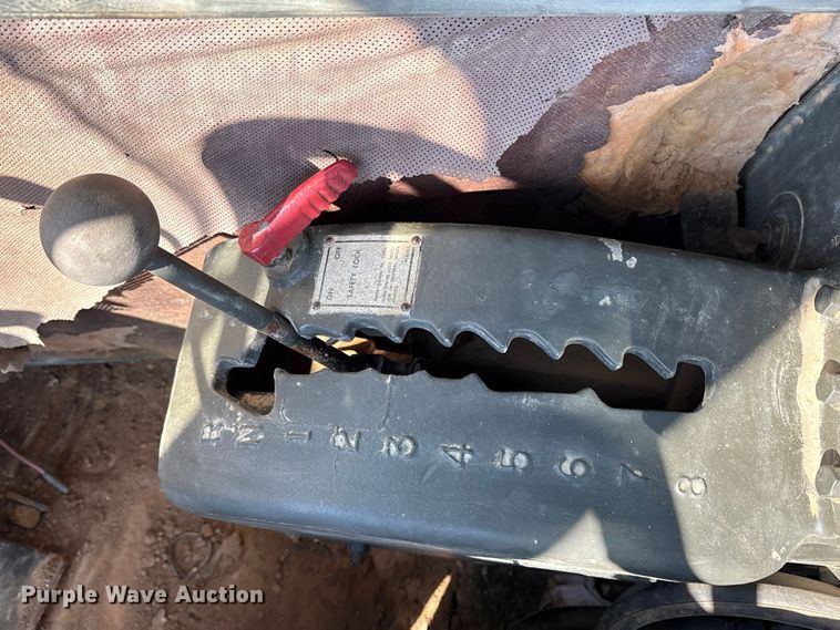 image for item ET7237 1986 Caterpillar 621B conventional scraper 