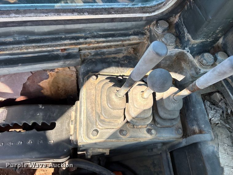 image for item ET7237 1986 Caterpillar 621B conventional scraper 