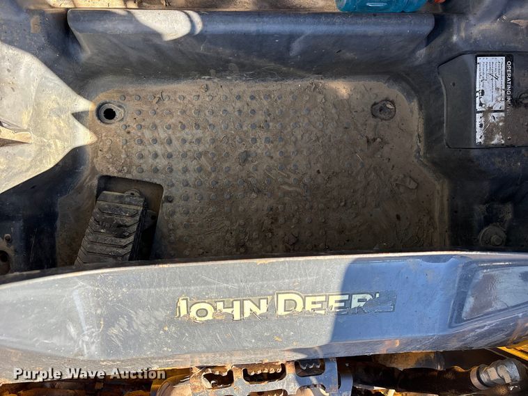 image for item ET7243 2019 John Deere 332G skid steer loader