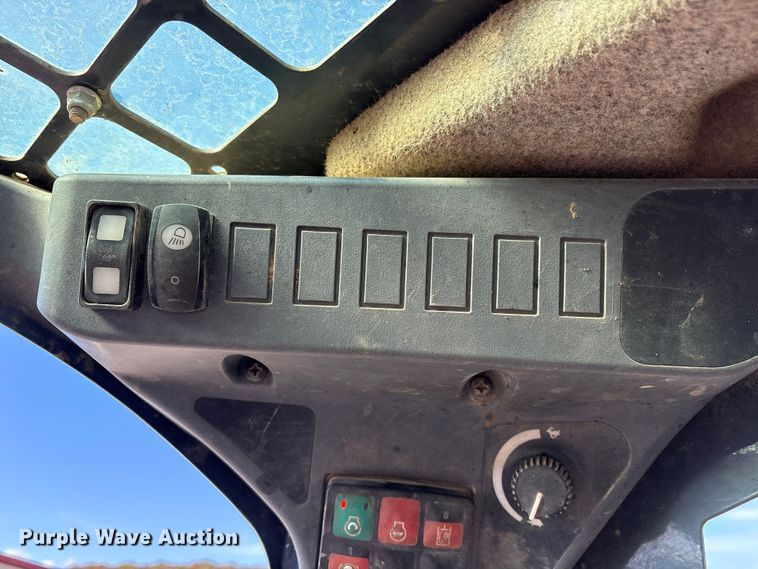 image for item ET7243 2019 John Deere 332G skid steer loader