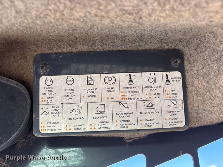 image for item ET7243 2019 John Deere 332G skid steer loader