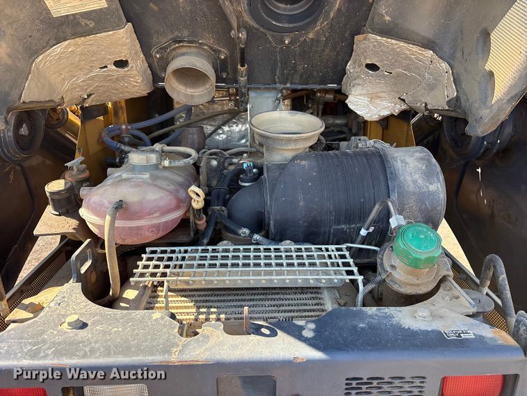 image for item ET7243 2019 John Deere 332G skid steer loader