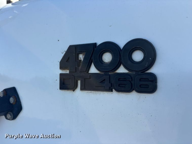 image for item ET7245 1991 International F-4900 dump truck