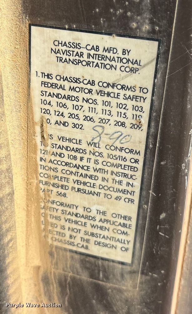 image for item ET7245 1991 International F-4900 dump truck