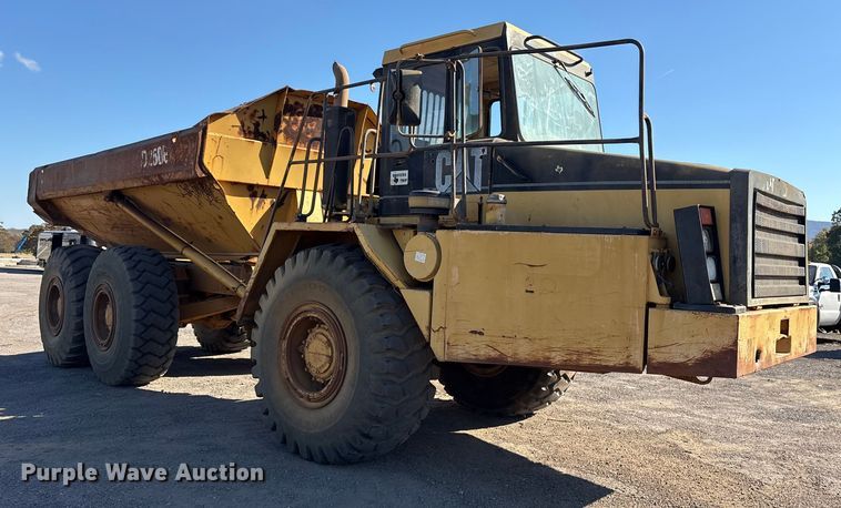 image for item ET7250 1997 Caterpillar D250E articulated haul truck