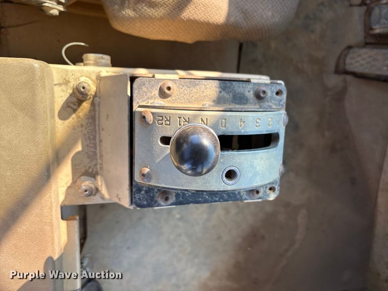 image for item ET7250 1997 Caterpillar D250E articulated haul truck