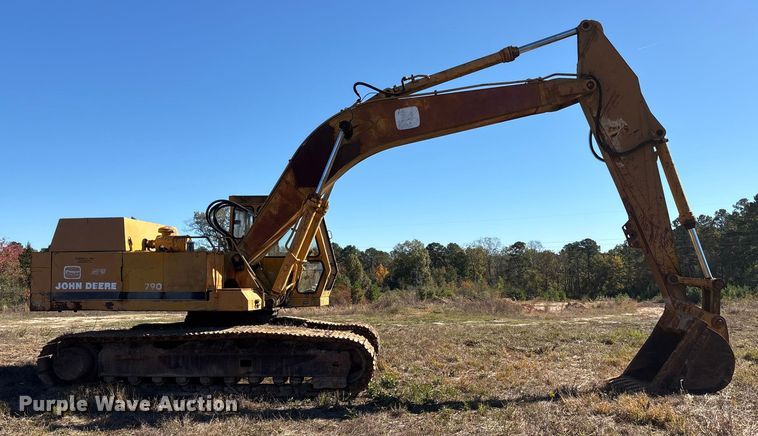 EXCAVADORA 1986 JOHN DEERE 790