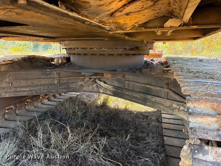 image for item ET7279 1986 John Deere 790 excavator