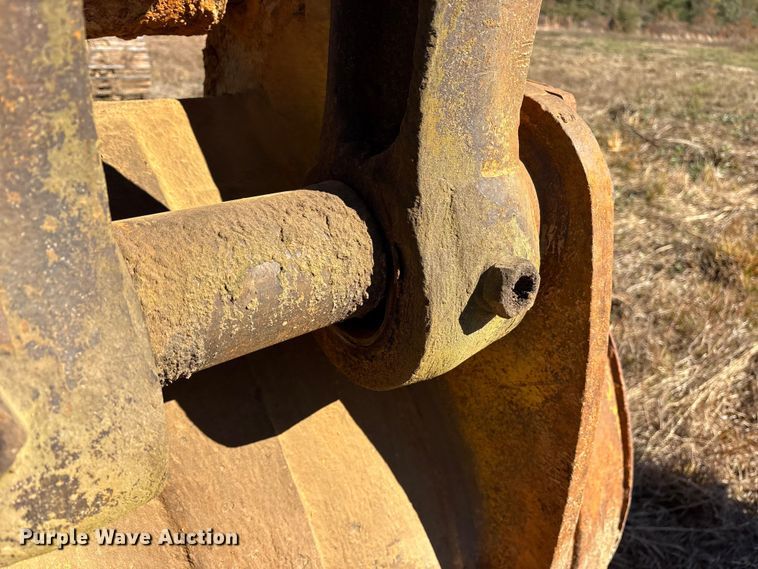 image for item ET7279 1986 John Deere 790 excavator