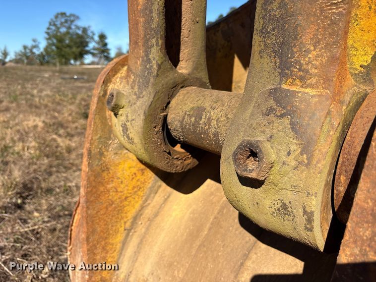 image for item ET7279 1986 John Deere 790 excavator