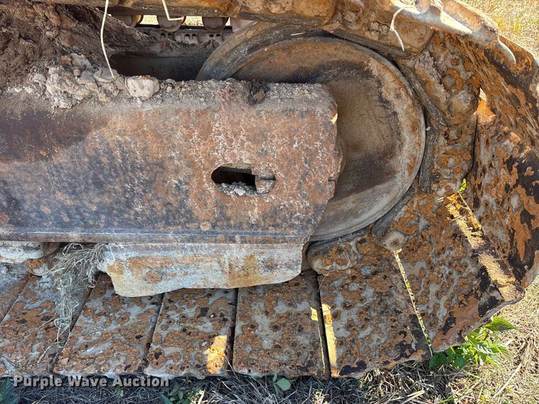 image for item ET7279 1986 John Deere 790 excavator