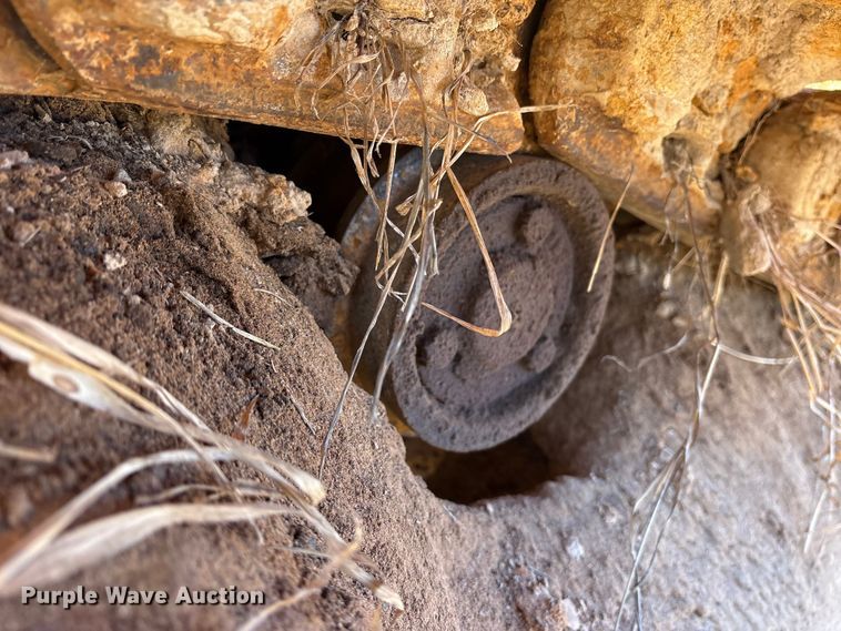 image for item ET7279 1986 John Deere 790 excavator