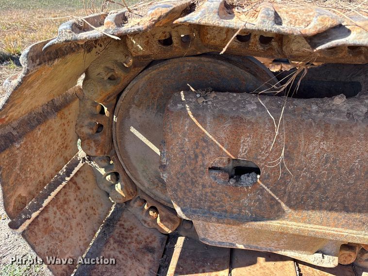 image for item ET7279 1986 John Deere 790 excavator