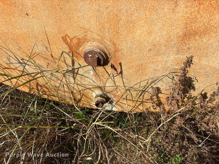 image for item ET7288 1989 Newberry Tanks, Inc. tank