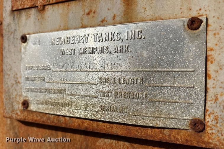 image for item ET7288 1989 Newberry Tanks, Inc. tank