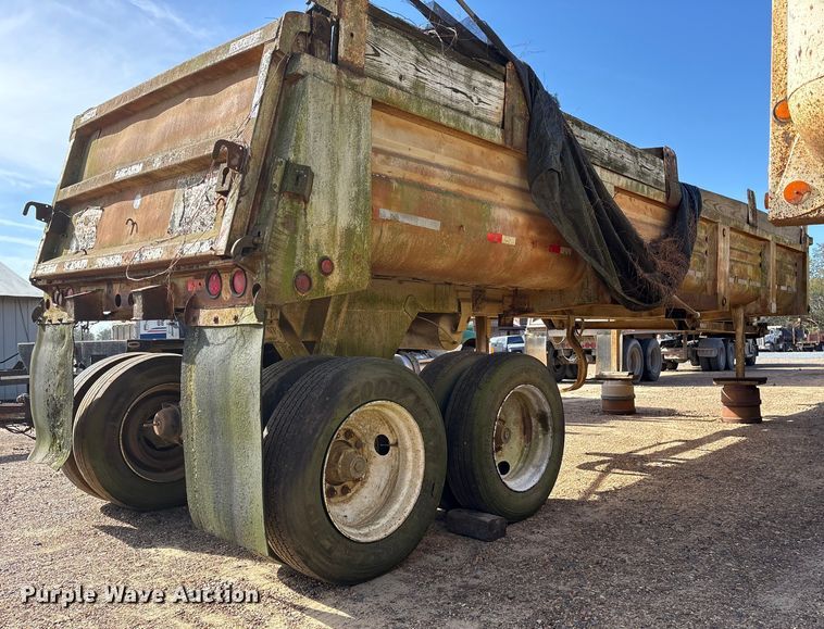 image for item ET7289 1985 Clement LW3224BT end dump trailer