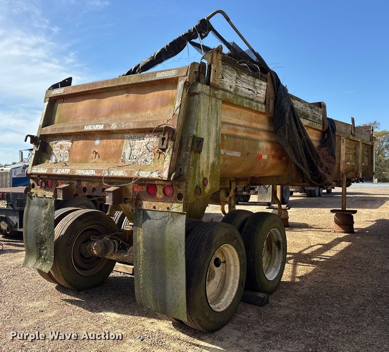 image for item ET7289 1985 Clement LW3224BT end dump trailer