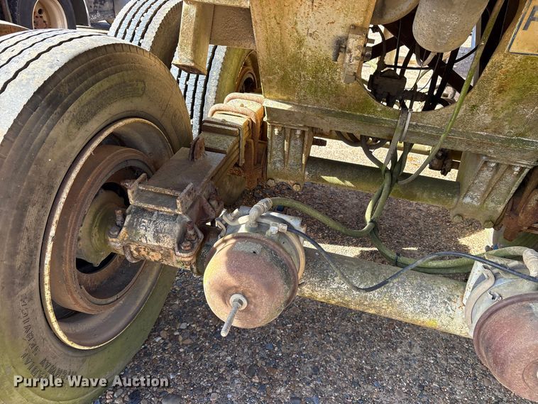 image for item ET7289 1985 Clement LW3224BT end dump trailer