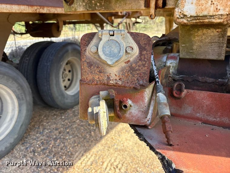 image for item ET7289 1985 Clement LW3224BT end dump trailer