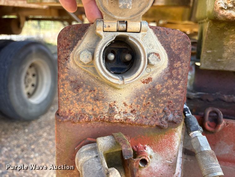 image for item ET7289 1985 Clement LW3224BT end dump trailer