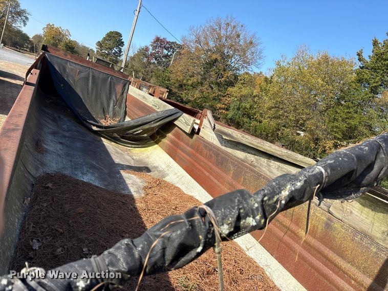 image for item ET7289 1985 Clement LW3224BT end dump trailer