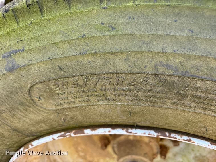 image for item ET7289 1985 Clement LW3224BT end dump trailer