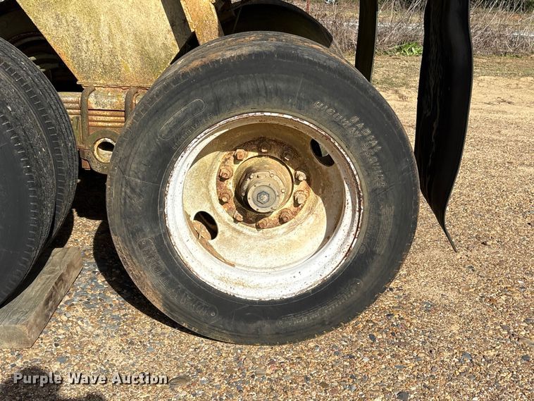 image for item ET7289 1985 Clement LW3224BT end dump trailer