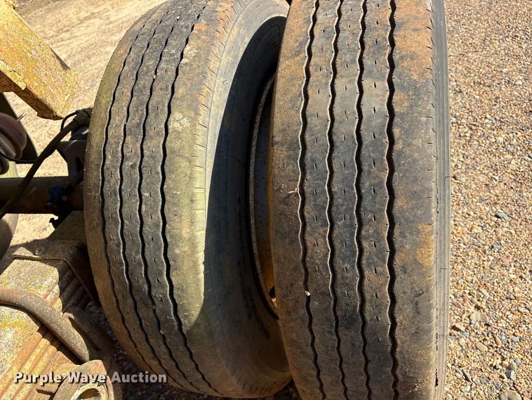 image for item ET7289 1985 Clement LW3224BT end dump trailer